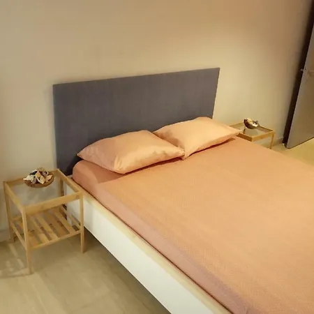 Sweet 80 τ.μ 카르디차